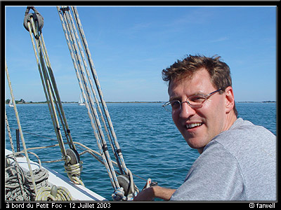 11_petitfoc20030712