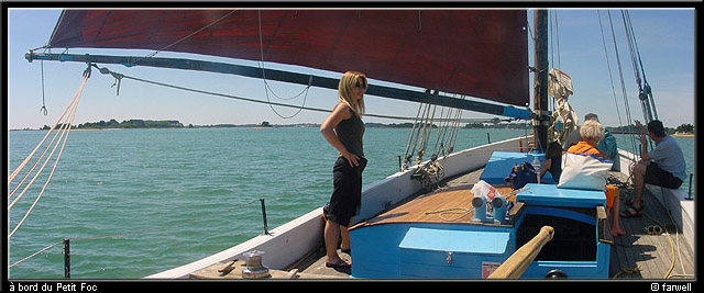 13_petitfoc20030712